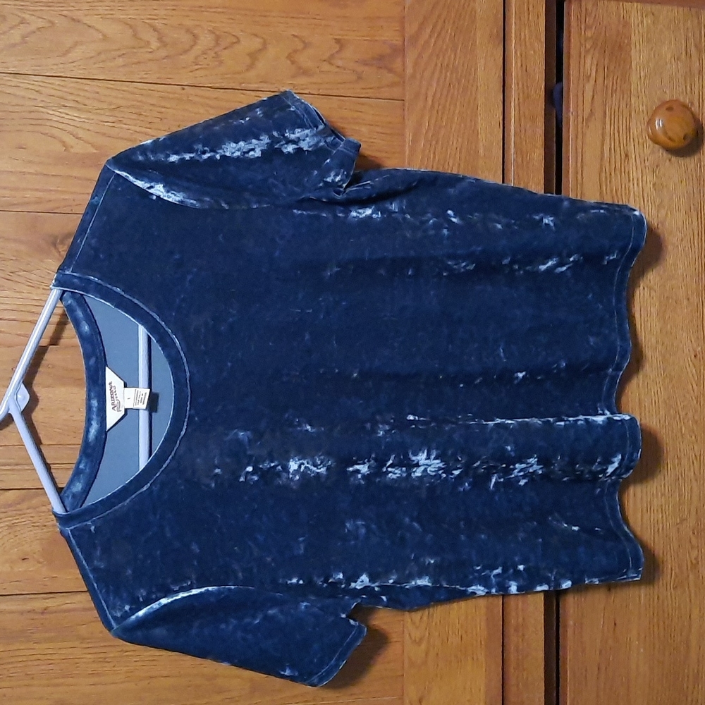 Arizona Jean Company Blue Velvet Top